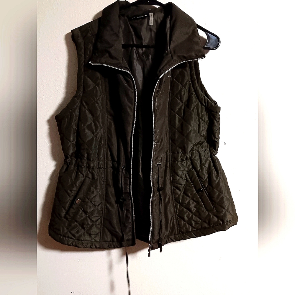 ACTIVIOLOGY DARK GREEN Large vest
